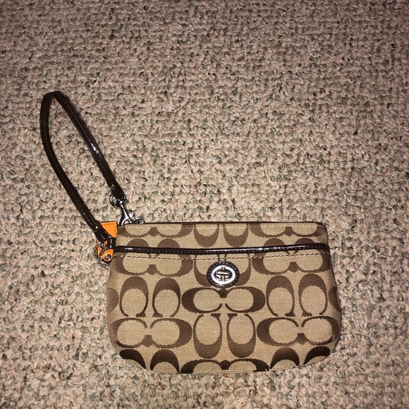 Coach Wristlet - Picture 1 of 3